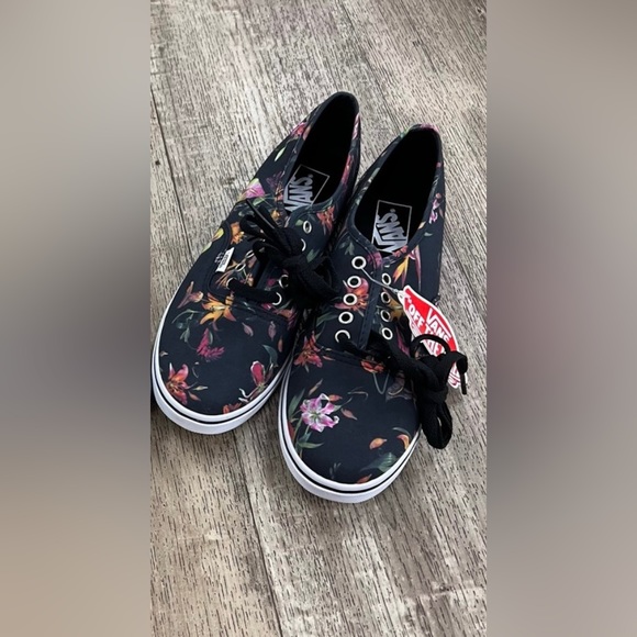 Vans Shoes - Vans Authentic Low Pro Floral Sneakers In Black Bloom